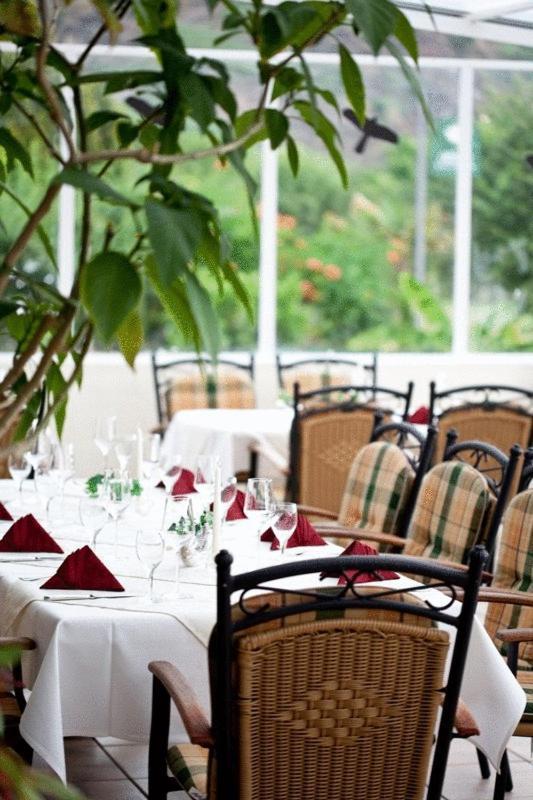 Hotel Zehnthof Юрциґ Екстер'єр фото