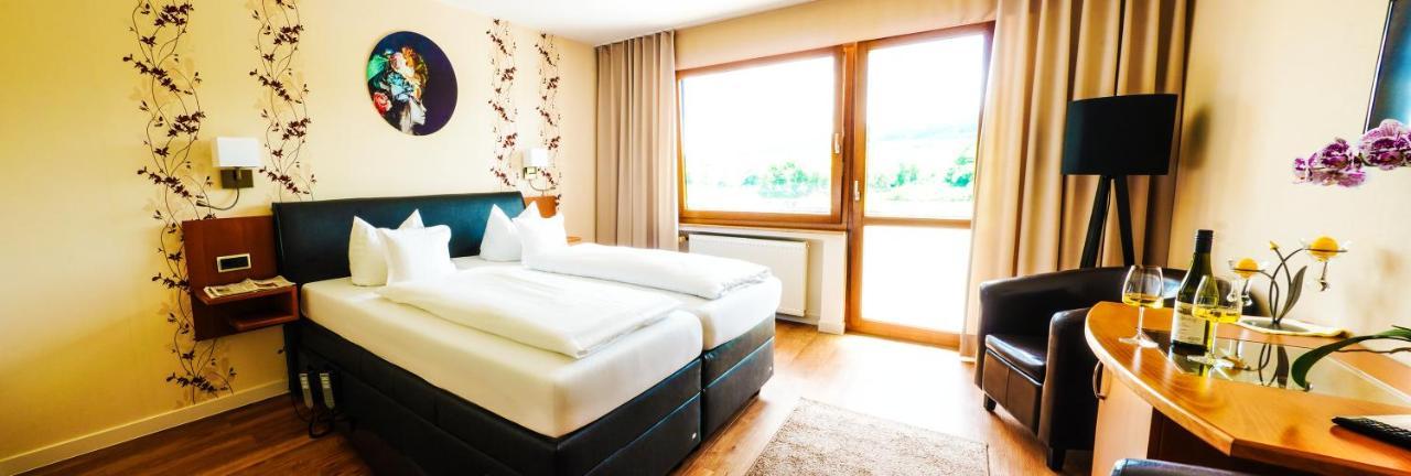 Hotel Zehnthof Юрциґ Екстер'єр фото