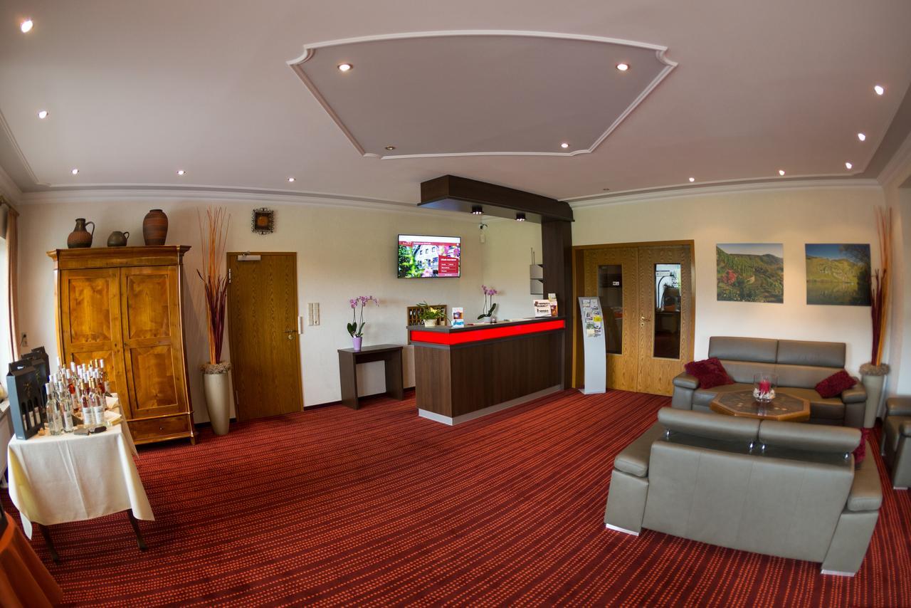 Hotel Zehnthof Юрциґ Екстер'єр фото