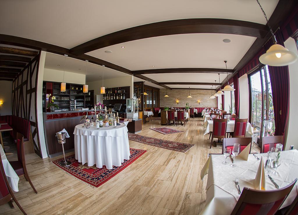Hotel Zehnthof Юрциґ Екстер'єр фото